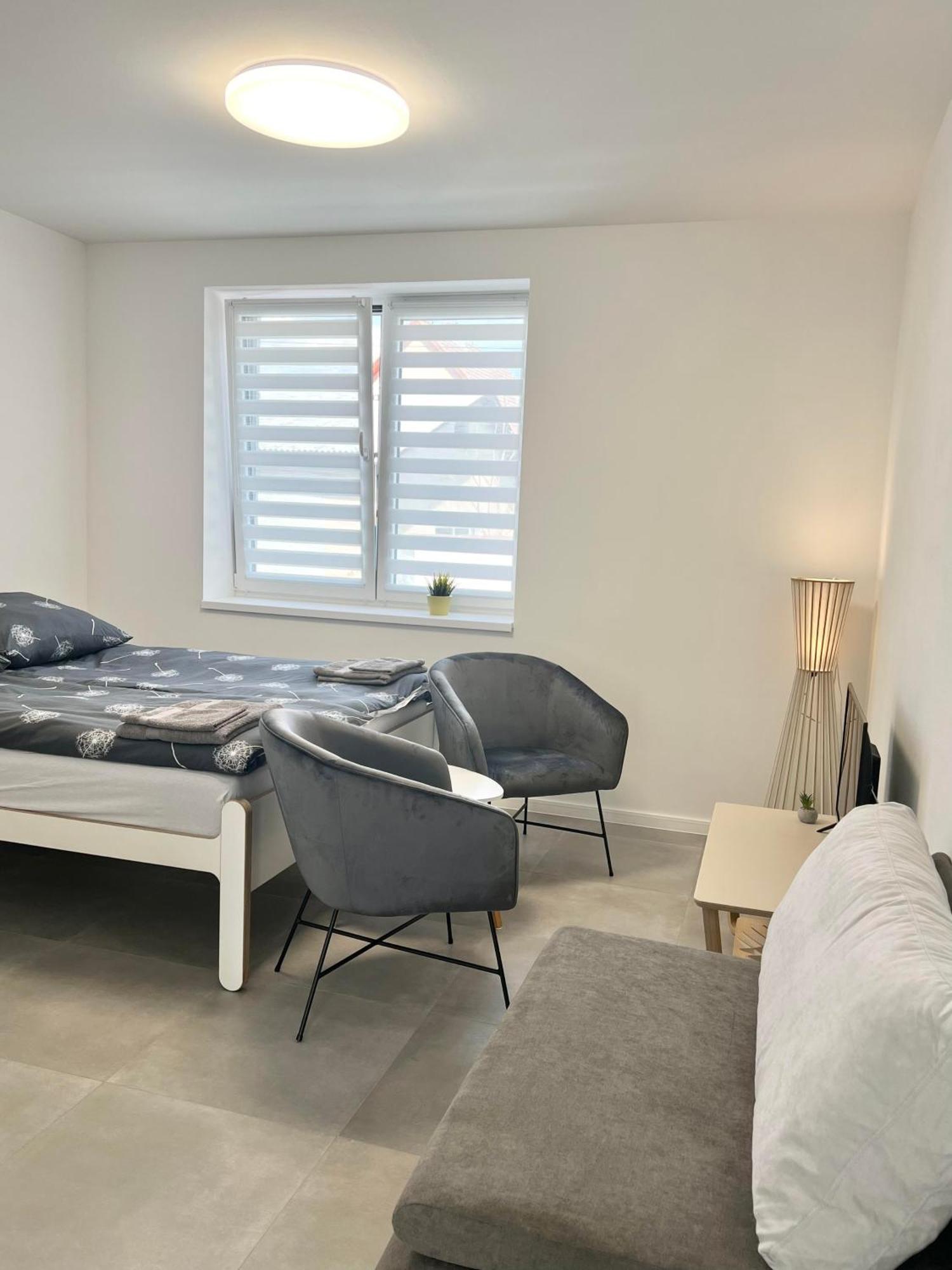 2 Moderne Apartmany 19 A 95 V Sukromi V Centre Mesta Turčianske Teplice Exterior foto