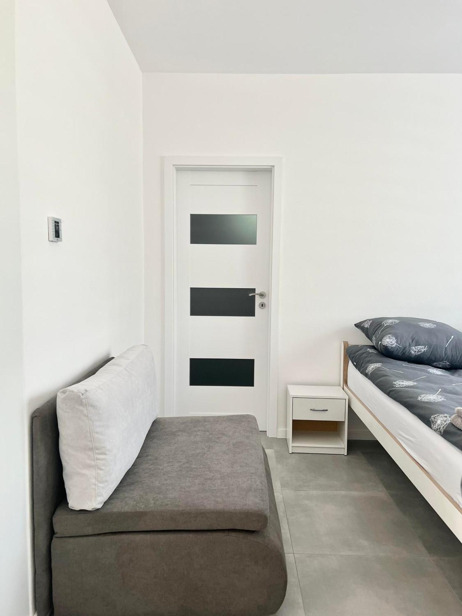 2 Moderne Apartmany 19 A 95 V Sukromi V Centre Mesta Turčianske Teplice Exterior foto