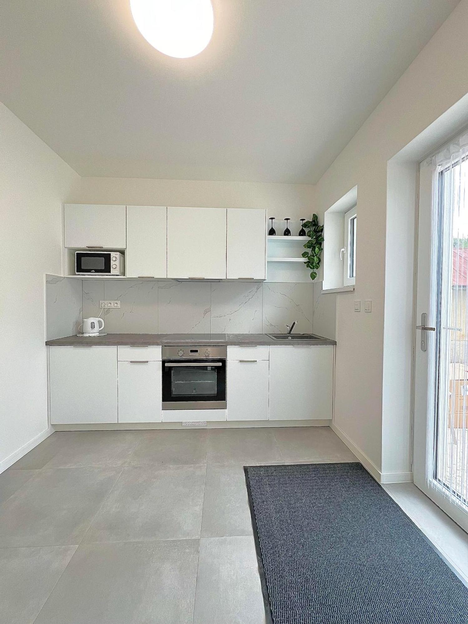 2 Moderne Apartmany 19 A 95 V Sukromi V Centre Mesta Turčianske Teplice Exterior foto